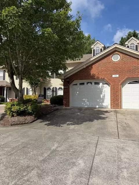 1701 W Oak Dr, Dalton, GA 30721