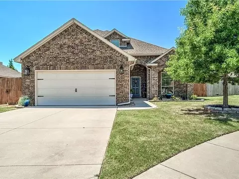 11008 SW 38th Cir, Mustang, OK 73064