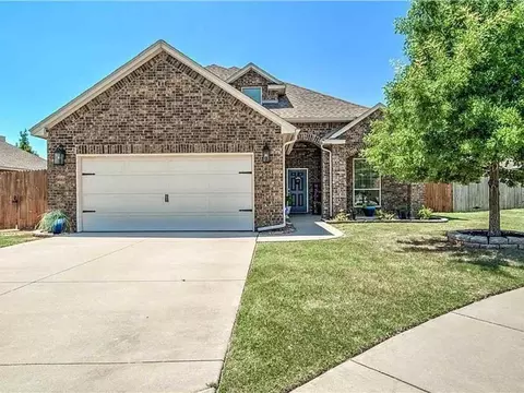 11008 SW 38th Cir, Mustang, OK 73064
