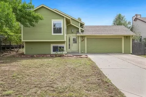 4335 Conquista Dr, Colorado Springs, CO 80916