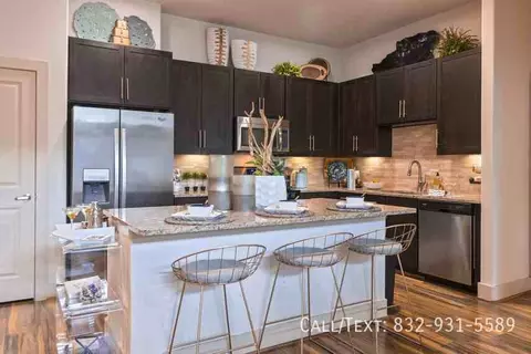1000 Autumnwood Dr #BWC2, The Woodlands, TX 77354