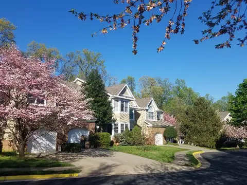 1213 Woodbrook Ct, Reston, VA 20194