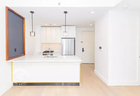635 4th Ave #1007, Brooklyn, NY 11232
