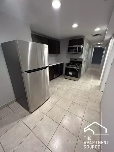 2300 S Ridgeway Ave #1S, Chicago, IL 60623