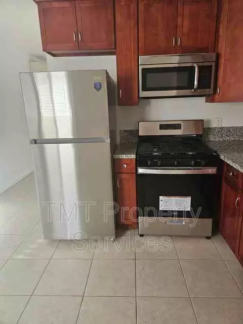 3729 Branch St #1, Sacramento, CA 95838