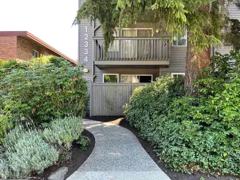 12334 33rd Ave NE, Seattle, WA 98125