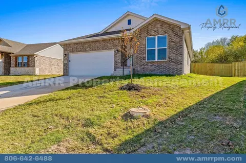 1201 SW 3rd Ave, Gentry, AR 72734