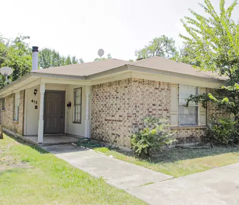 412 Hollandale Cir #B, Arlington, TX 76010