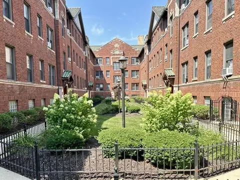 3312 W Schubert Ave #3AA, Chicago, IL 60647