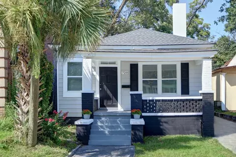720 W Victory Dr, Savannah, GA 31405
