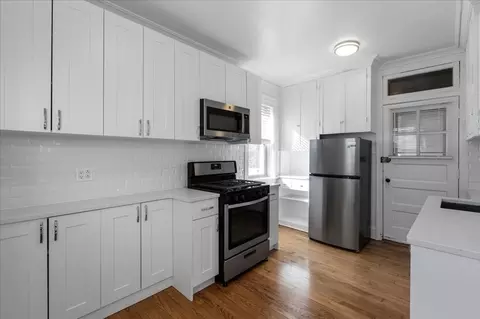 1727 W Thorndale Ave #3A, Chicago, IL 60660