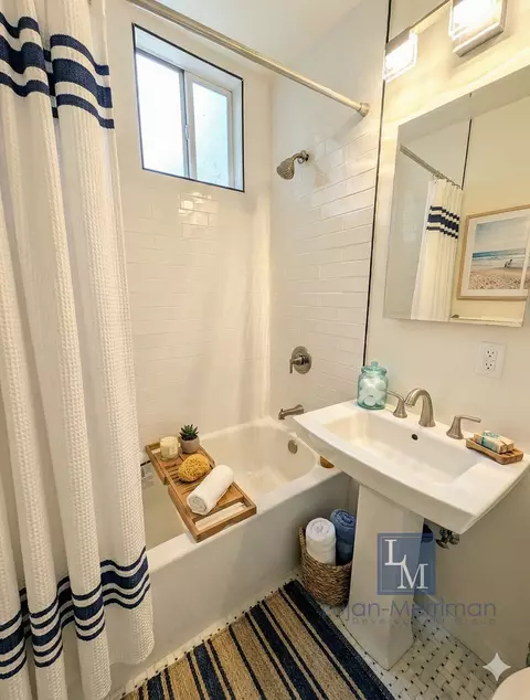 2722 E 1st St, Long Beach, CA 90803 photo 3