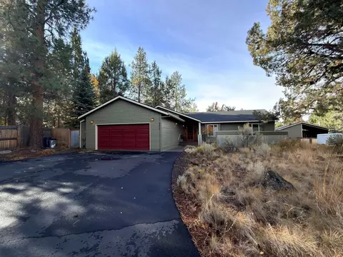 20915 King Hezekiah Way, Bend, OR 97702