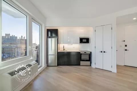 1042 President St #6F, Brooklyn, NY 11225