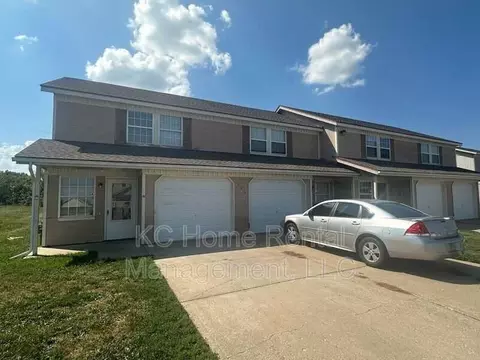 506 Sky Vue Dr Pt #A, Raymore, MO 64083
