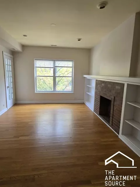 7460 N Greenview Ave #2, Chicago, IL 60626