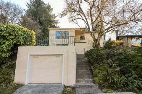 616 SW Moss St, Portland, OR 97219