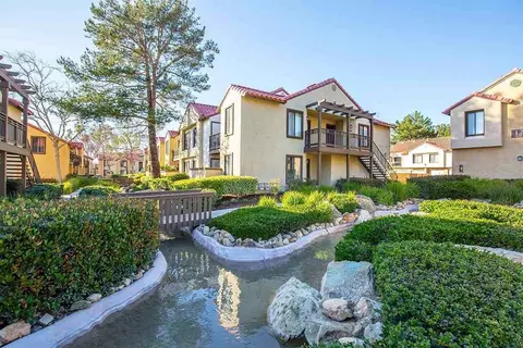 2 Via Amistosa, Rancho Santa Margarita, CA 92688