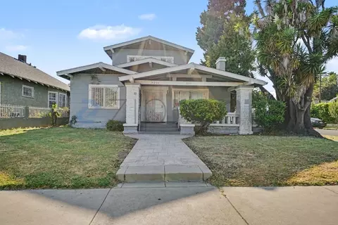 5001 S Budlong Ave, Los Angeles, CA 90037