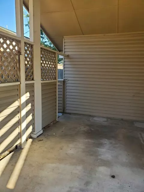 706 Ticonderoga Dr, Garland, TX 75043