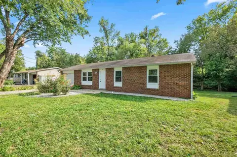719 E Jefferson St, Jackson, MO 63755