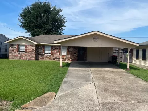 821 Fairmont Ln, Lafayette, LA 70501