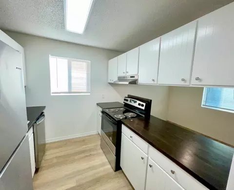 8929 E Liberty Ave, Millwood, WA 99212
