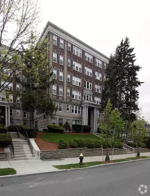 1804 Commonwealth Ave, Boston, MA 02135