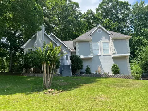 2048 Oakcreek Dr, Lithia Springs, GA 30122