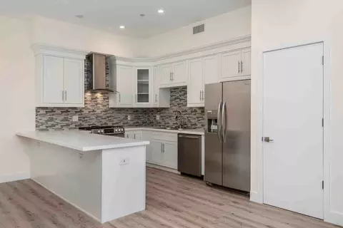 1237 S Holt Ave, Los Angeles, CA 90035