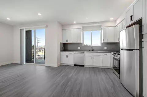 11848 Vanowen St, Los Angeles, CA 91605