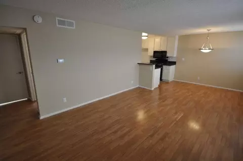 5921 Whitsett Ave, Los Angeles, CA 91607