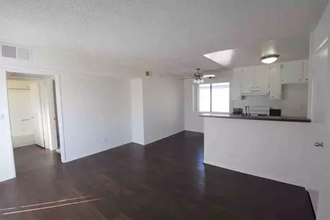 5921 Whitsett Ave, Los Angeles, CA 91607