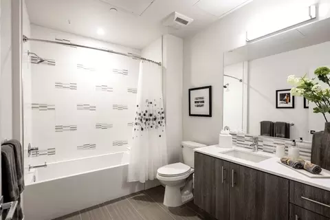 1331 W 7th St, Los Angeles, CA 90017