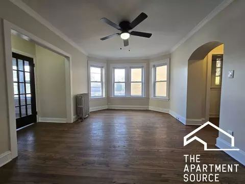 1936 W Estes Ave #1N, Chicago, IL 60626