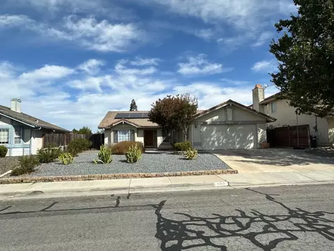 193 Riverbank Ln, Paso Robles, CA 93446