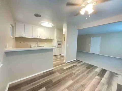 2502 S Rosewood Ave, Santa Ana, CA 92707