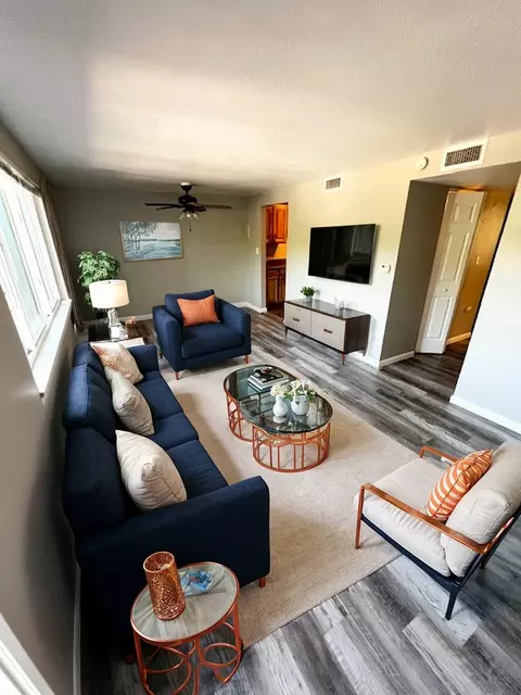 425 E Fountain Pl #203, Manitou Springs, CO 80829