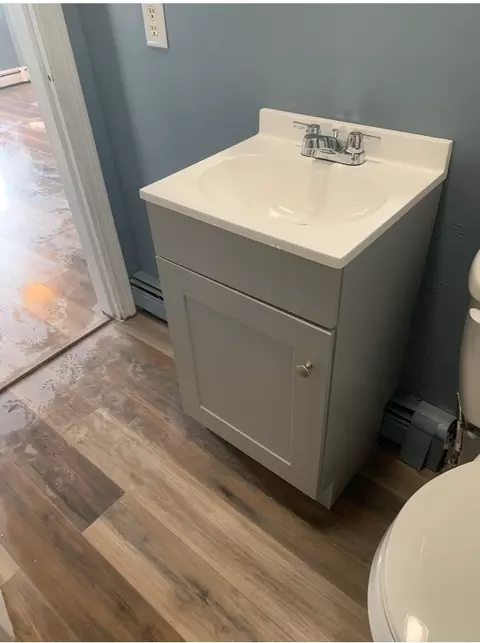 376 N Elm St #1SOUTH, West Bridgewater, MA 02379