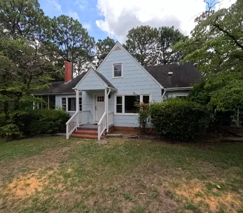 120 Longview Dr, Fayetteville, NC 28311