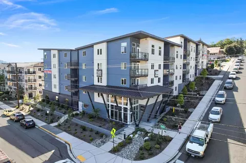 500 32nd St #414, Bellingham, WA 98225