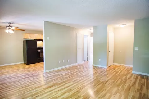 1533 SE Stark St, Portland, OR 97214