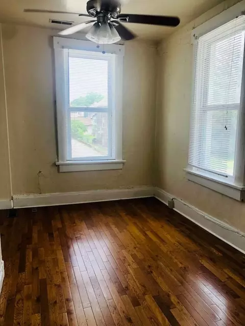 77 E Patterson Ave, Columbus, OH 43202
