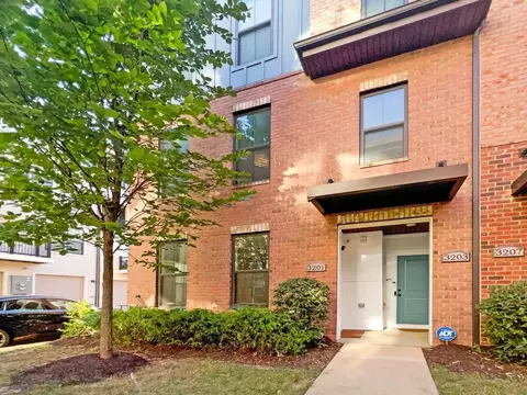 3201 Tribune Ct, Chillum, MD 20782