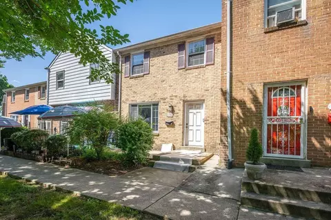 1721 Addison Rd S, Walker Mill, MD 20747