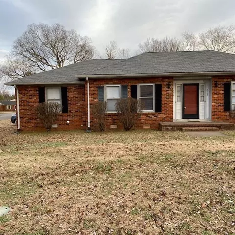 2328 Hillmont Dr, Murfreesboro, TN 37129