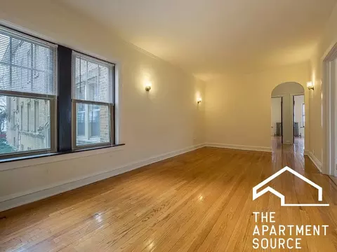 2112 W Ainslie St #N1, Chicago, IL 60625