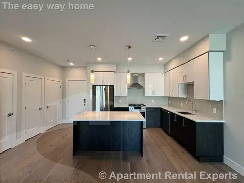 124 Highland Ave #403, Somerville, MA 02143