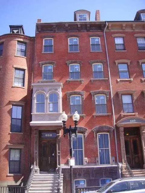 658 Massachusetts Ave #6, Boston, MA 02118