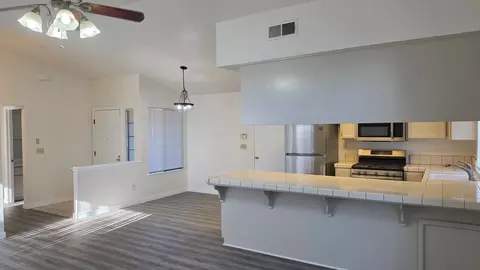 376 Marna Dr, Vacaville, CA 95687 photo 4